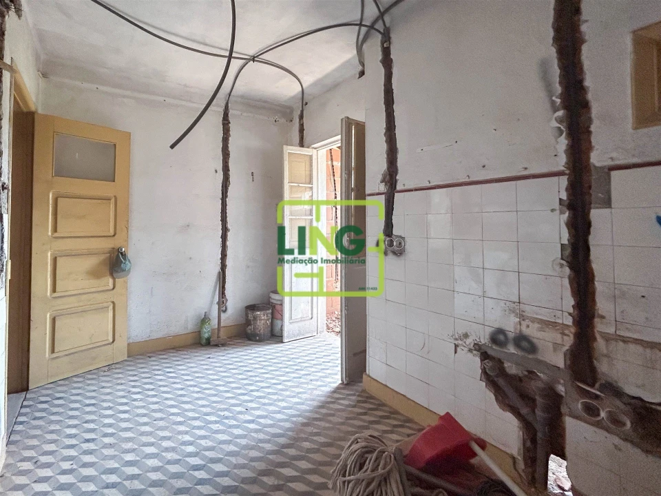 Apartamento T2 para Venda em Castelo Branco Foto 9