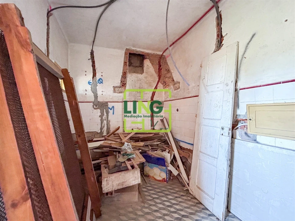 Apartamento T2 para Venda em Castelo Branco Foto 46