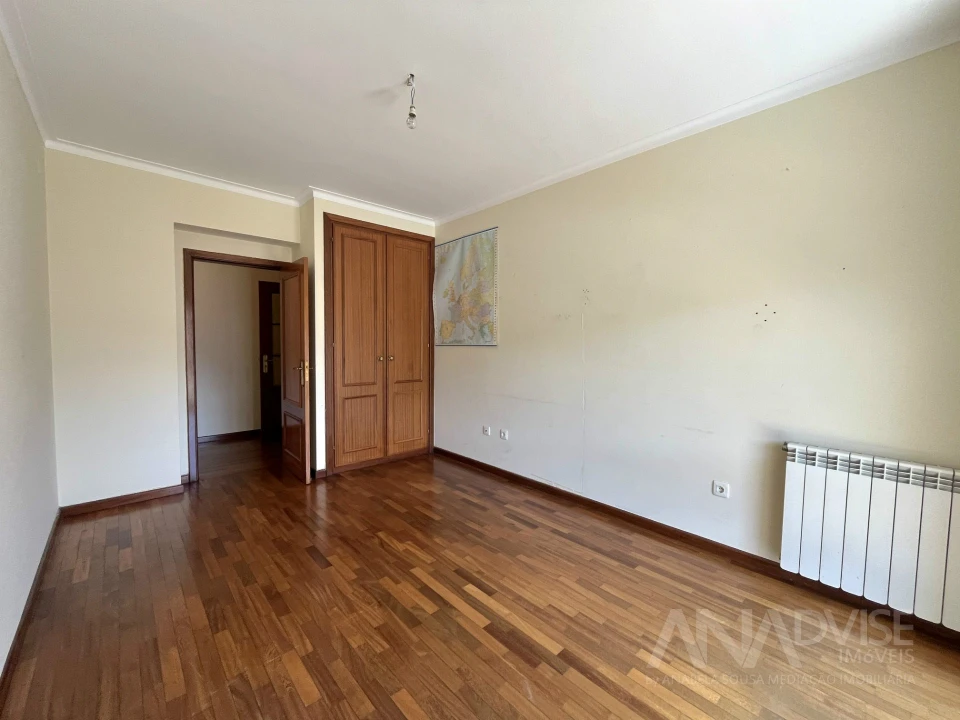 Apartamento T2 para Arrendamento em Viseu Foto 9