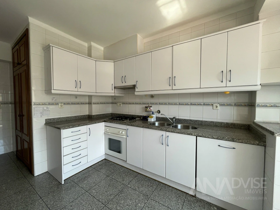 Apartamento T2 para Arrendamento em Viseu Foto 2