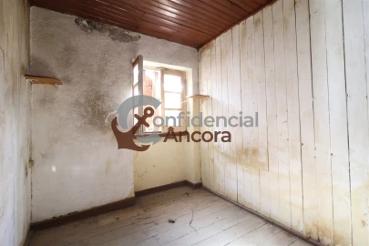 Moradia T2 para Venda em Nespereira