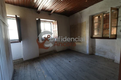Moradia T2 para Venda em Nespereira