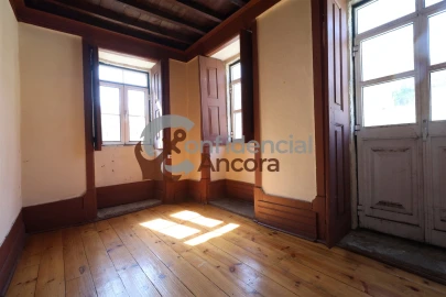 Moradia T2 para Venda em Nespereira