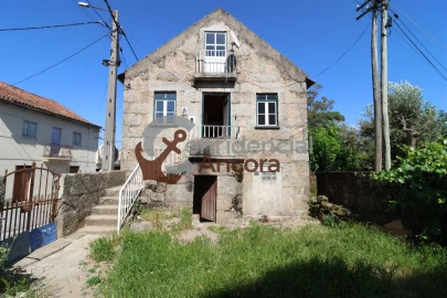 Moradia T2 para Venda em Nespereira