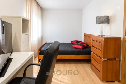Apartamento T2 para Venda em Mafamude e Vilar do Paraíso