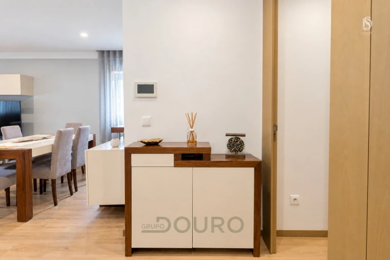 Apartamento T2 para Venda em Mafamude e Vilar do Paraíso Foto 5