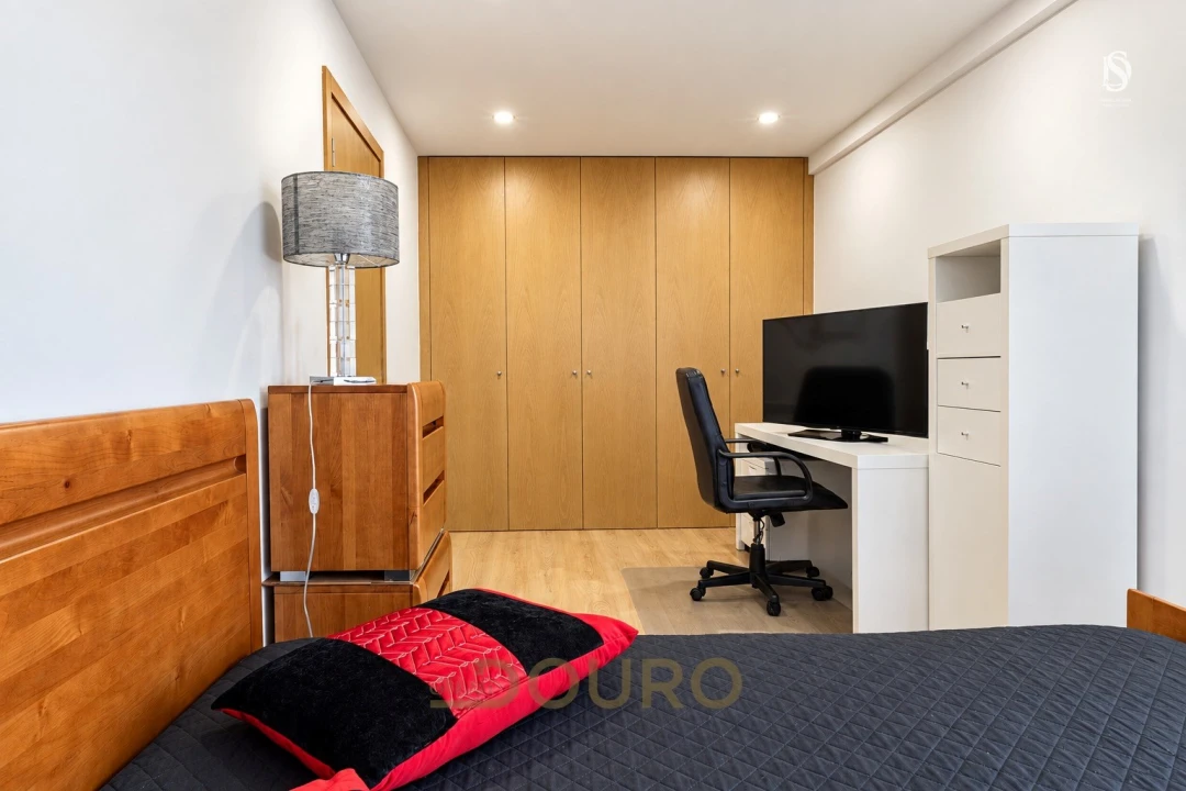 Apartamento T2 para Venda em Mafamude e Vilar do Paraíso Foto 13