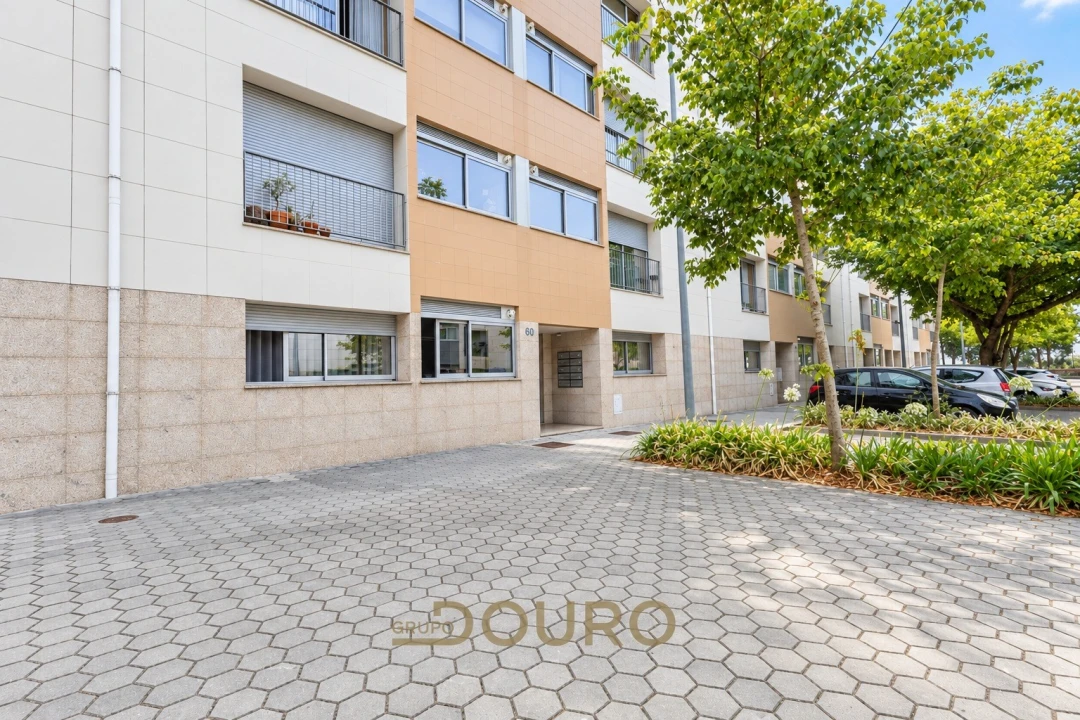 Apartamento T2 para Venda em Mafamude e Vilar do Paraíso Foto 2