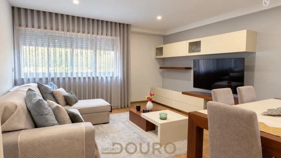 Apartamento T2 para Venda em Mafamude e Vilar do Paraíso