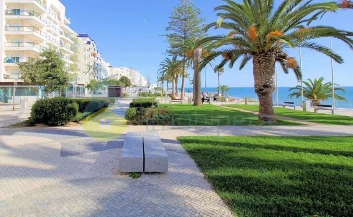 Apartamento T2 para Arrendamento em Armação de Pera Foto 22