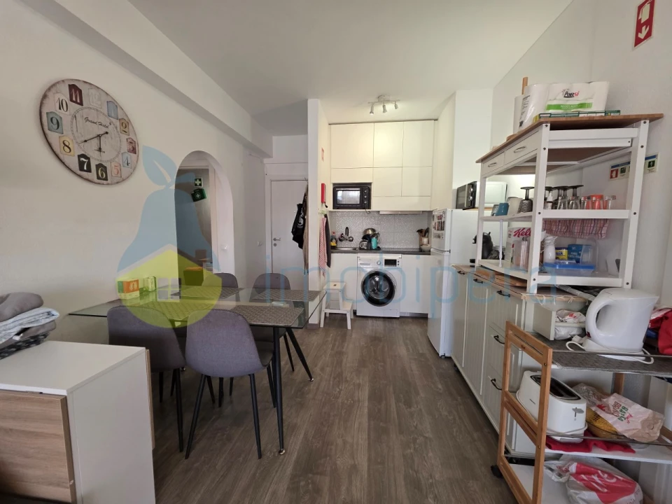 Apartamento T2 para Arrendamento em Armação de Pera Foto 6
