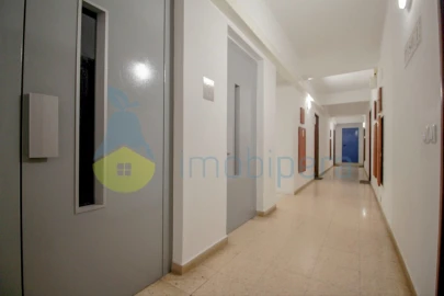 Apartamento T2 para Arrendamento em Armação de Pera