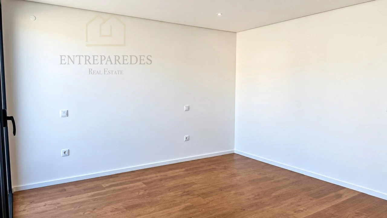Moradia T3 para Venda em Fânzeres e São Pedro da Cova Foto 8