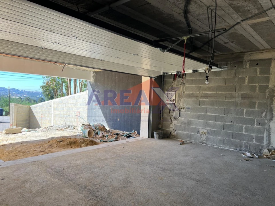 Moradia T3 para Venda em O. Azeméis, Riba-Ul, Ul, Macinhata Seixa, Madail Foto 7