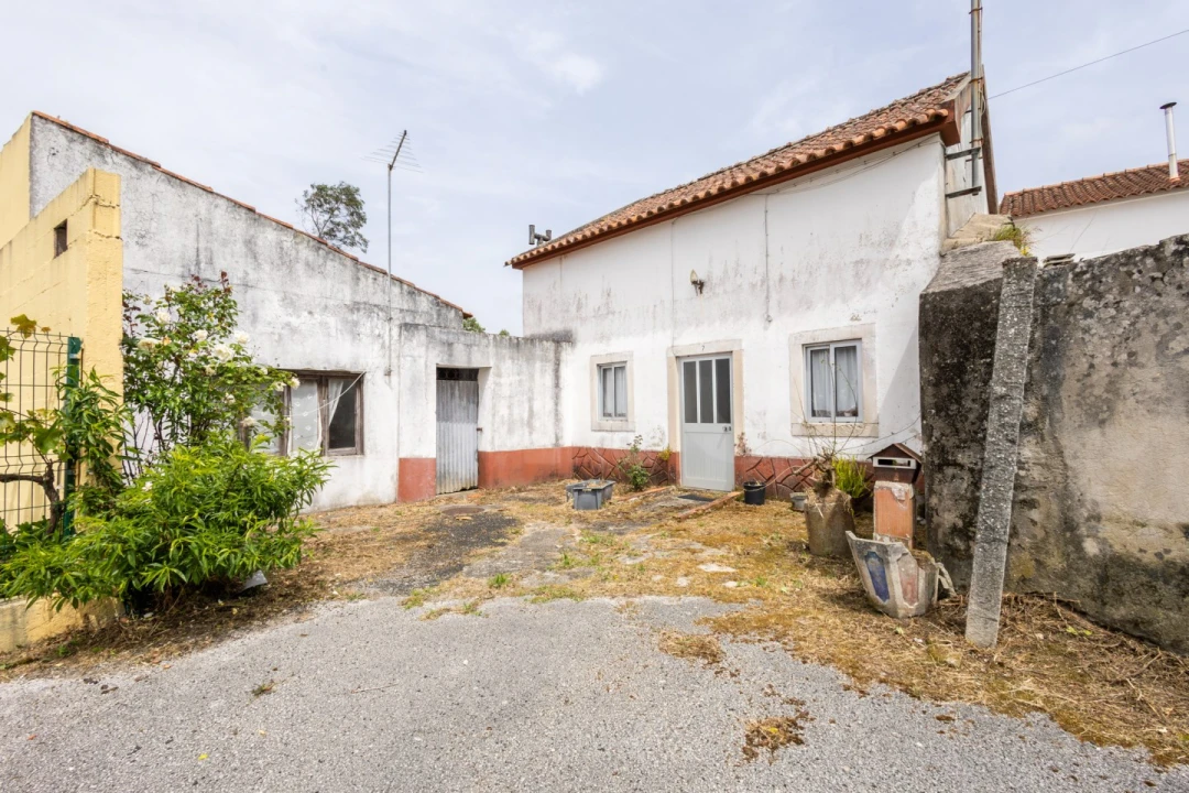 Moradia para Venda em Alvorninha Foto 2