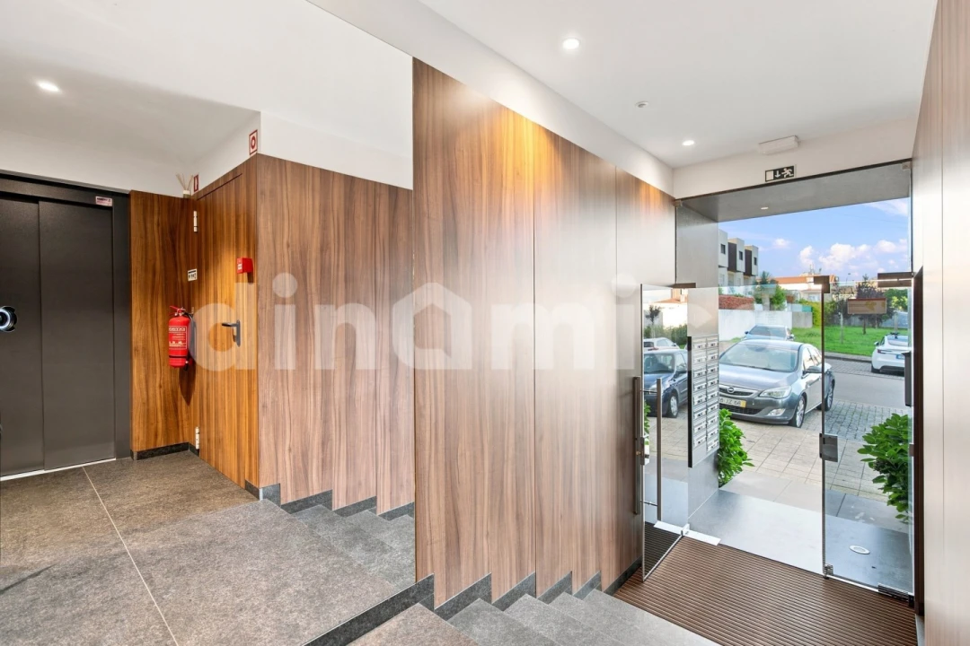 Apartamento T3 para Venda em Vila Nova de Famalicão e Calendário Foto 28