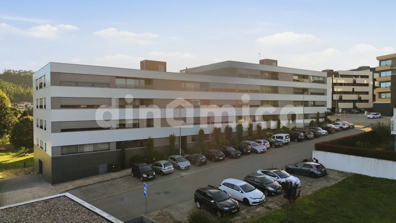 Apartamento T3 para Venda em Vila Nova de Famalicão e Calendário Foto 32
