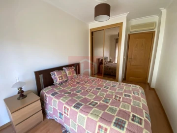 Quarto para Arrendamento em Alcochete