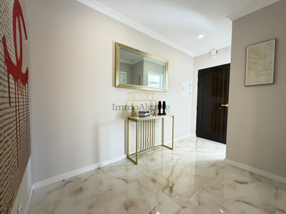 Apartamento T1 para Venda em Albufeira e Olhos de Água Foto 7