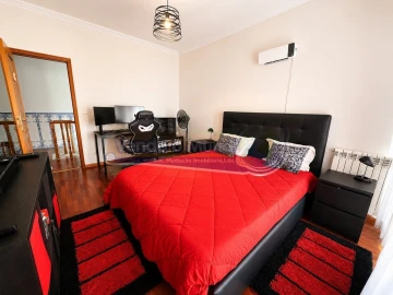Moradia T5 para Venda em Samora Correia