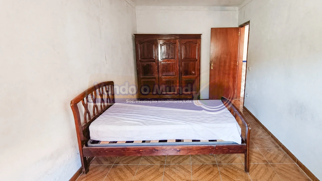 Moradia T1 para Venda em Cabeção Foto 10