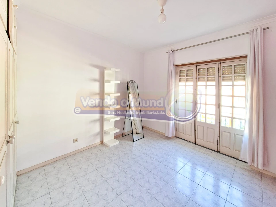 Moradia T3 para Venda em Almeirim Foto 11