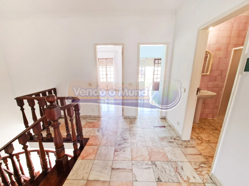 Moradia T3 para Venda em Almeirim Foto 12