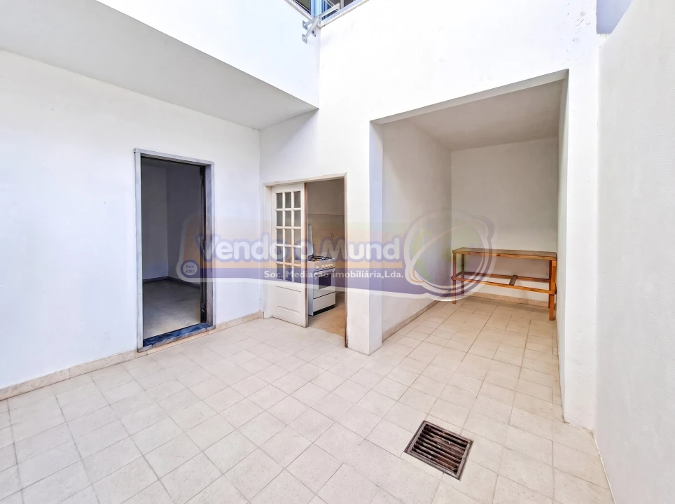 Moradia T3 para Venda em Almeirim Foto 2