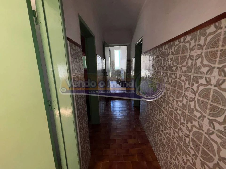 Moradia T2 para Venda em Mora Foto 3
