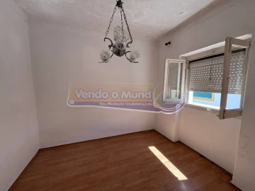Moradia T2 para Venda em Mora