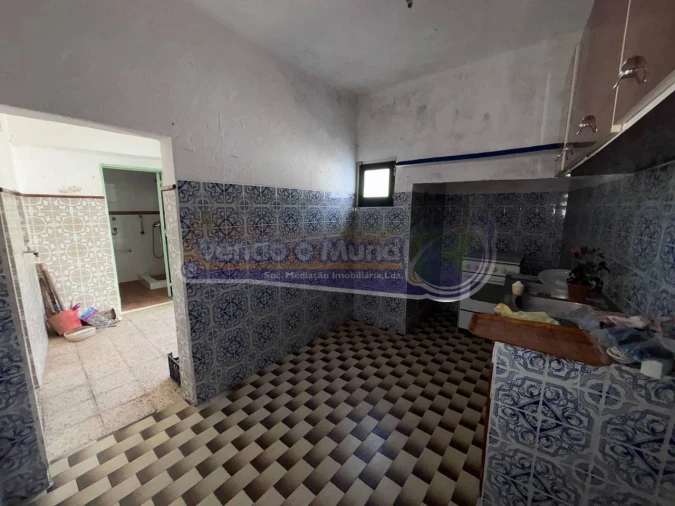 Moradia T2 para Venda em Mora Foto 16