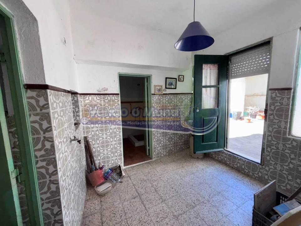 Moradia T2 para Venda em Mora Foto 17