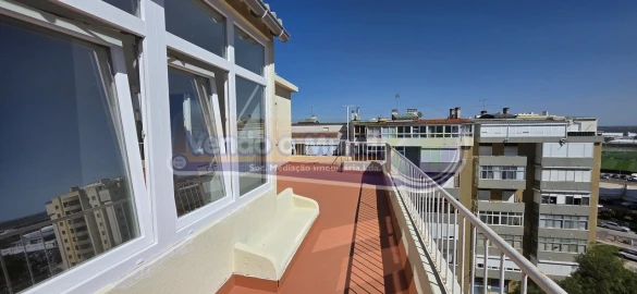 Apartamento T2 para Venda em Alverca do Ribatejo e Sobralinho