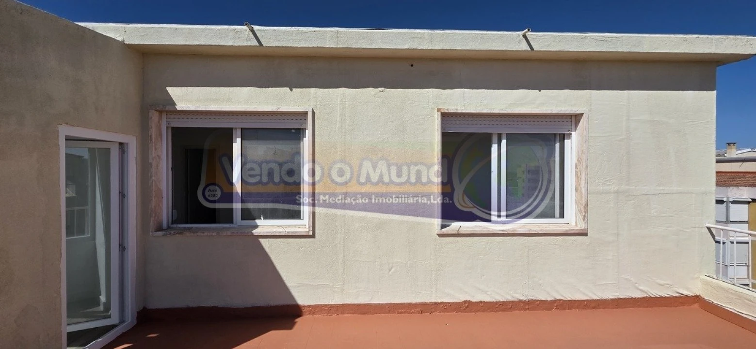Apartamento T2 para Venda em Alverca do Ribatejo e Sobralinho Foto 4