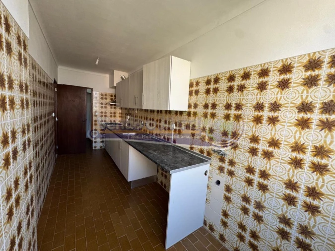 Apartamento T2 para Venda em Benavente Foto 2