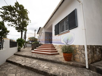 Moradia T6 para Venda em Benavente