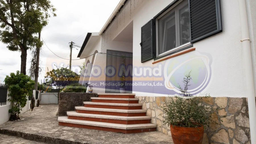 Moradia T6 para Venda em Benavente