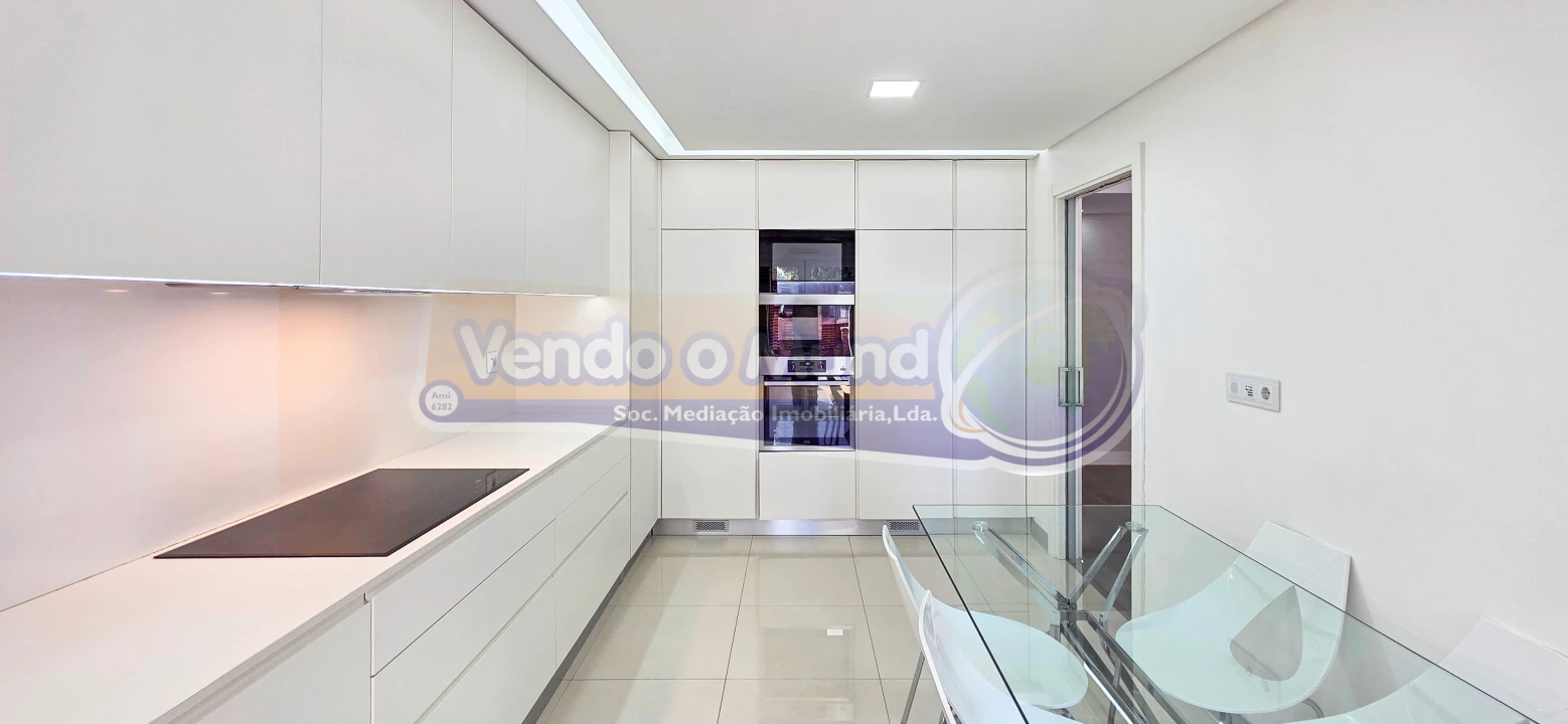Apartamento T3 para Venda em Alverca do Ribatejo e Sobralinho Foto 6