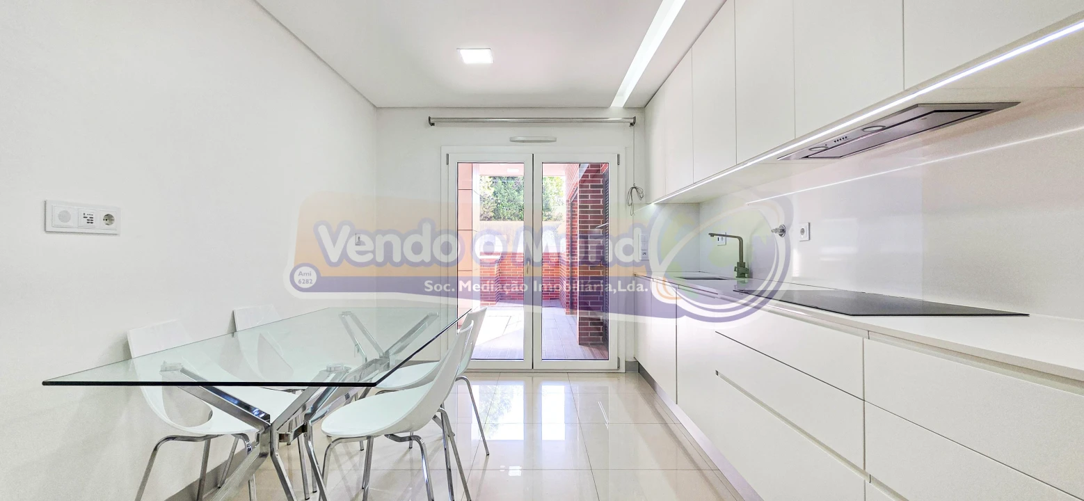 Apartamento T3 para Venda em Alverca do Ribatejo e Sobralinho Foto 7