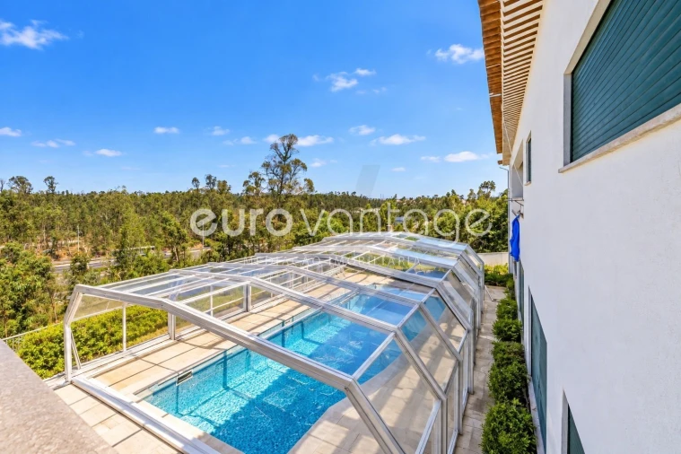 Moradia T9 para Venda em Maceira Foto 6