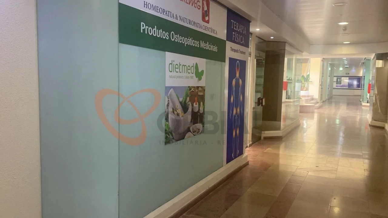 Loja para Venda em Albufeira e Olhos de Água Foto 1