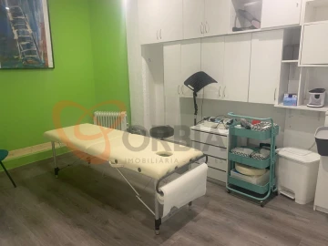 Loja para Venda em Albufeira e Olhos de Água
