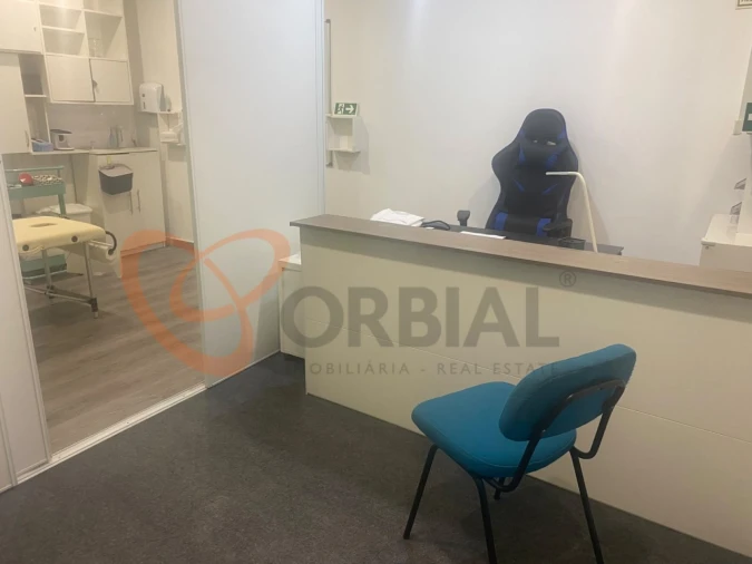 Loja para Venda em Albufeira e Olhos de Água Foto 2