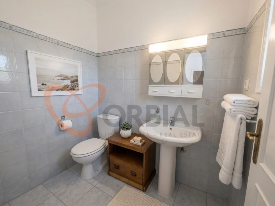 Moradia T2 para Venda em Albufeira e Olhos de Água Foto 8