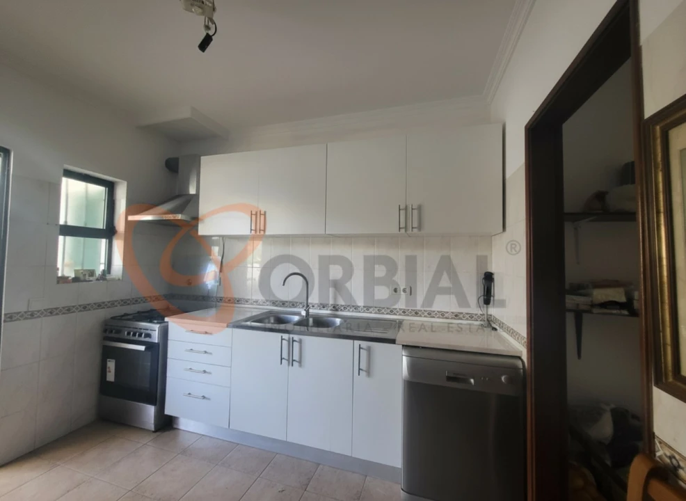 Moradia T2 para Venda em Albufeira e Olhos de Água Foto 10