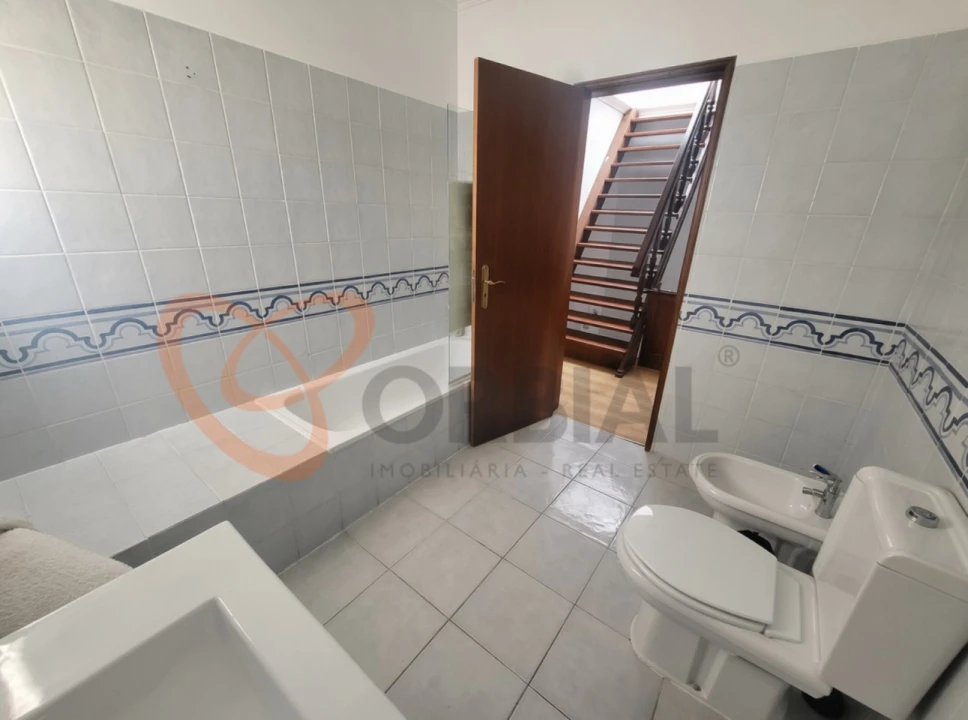 Moradia T2 para Venda em Albufeira e Olhos de Água Foto 15