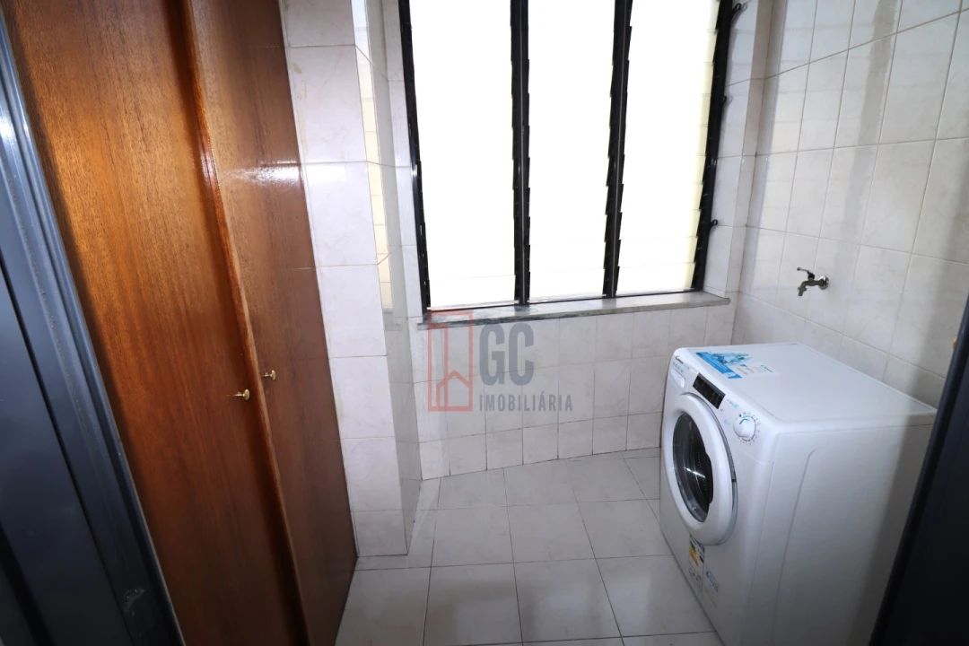 Apartamento T2 para Venda em Canidelo Foto 6