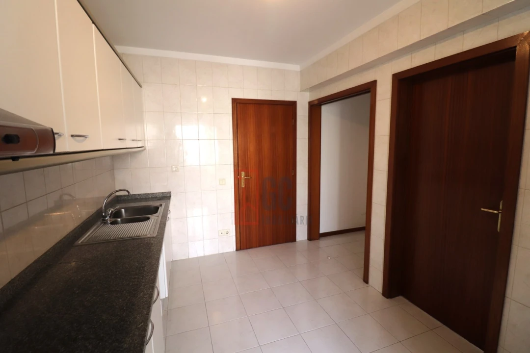 Apartamento T2 para Venda em Canidelo Foto 8