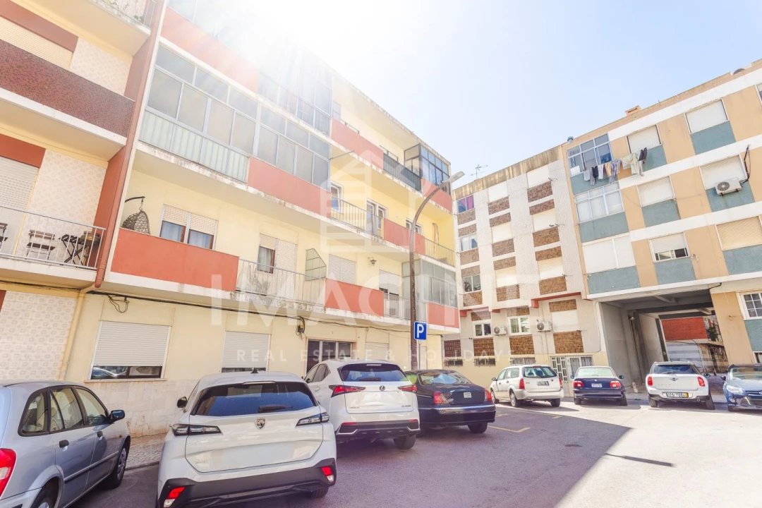 Apartamento T3 para Venda em União das Freguesias de Setúbal Foto 2