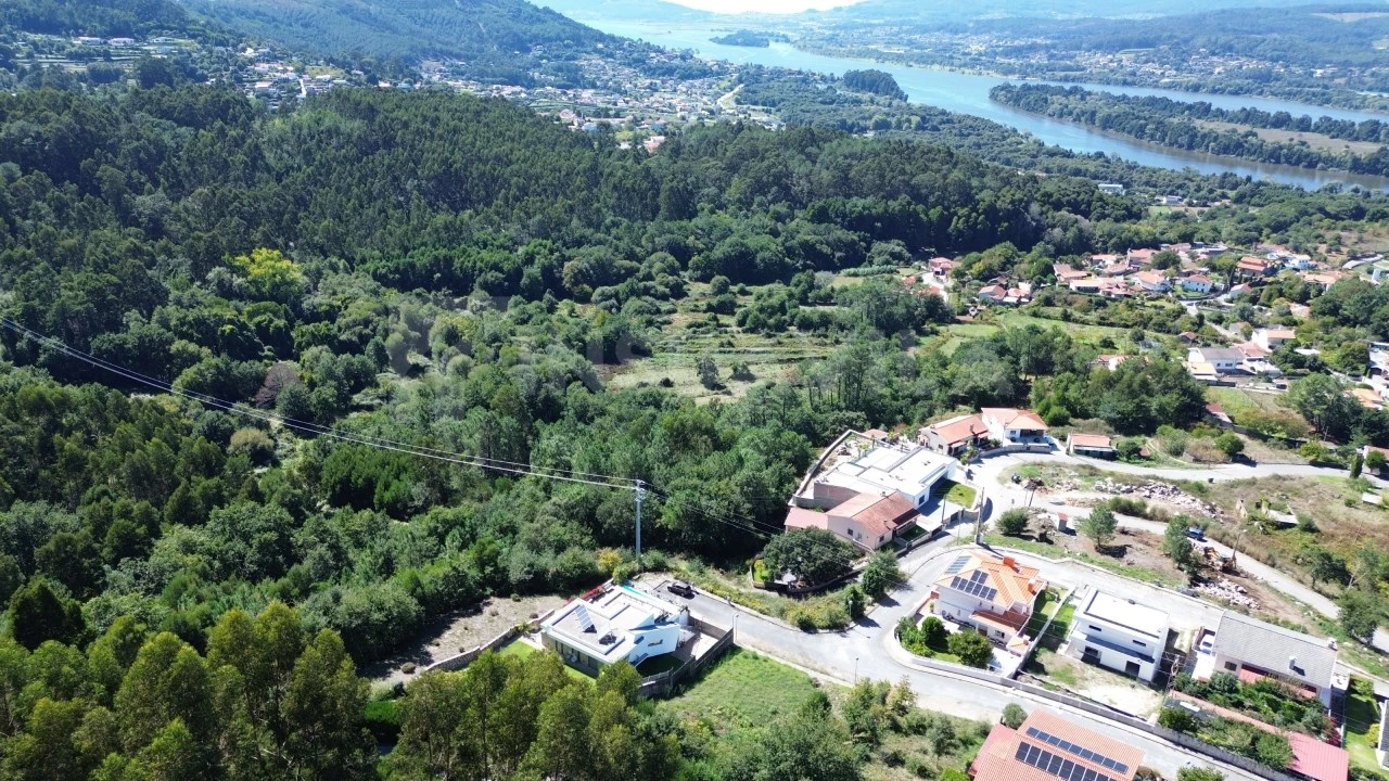 Terreno para Venda em Loivo Foto 3